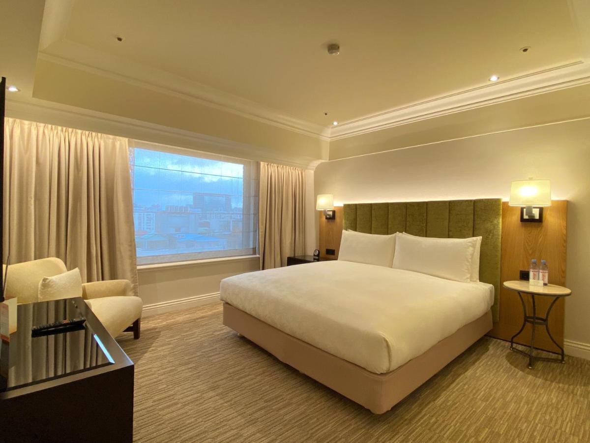 Premier Junior Suite
