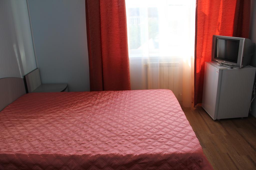 Standard Twin Room no window