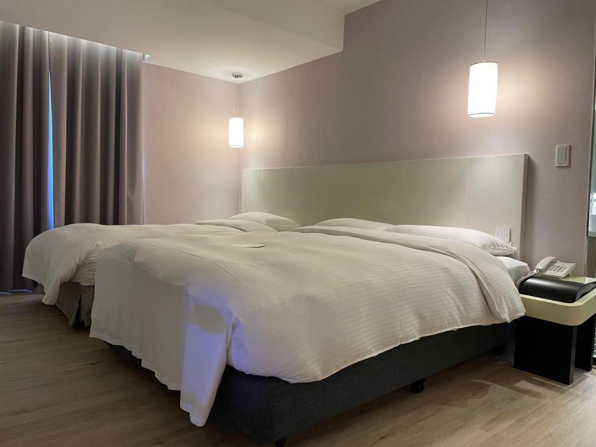 Triple Room with Shower,1524440935:JPEG