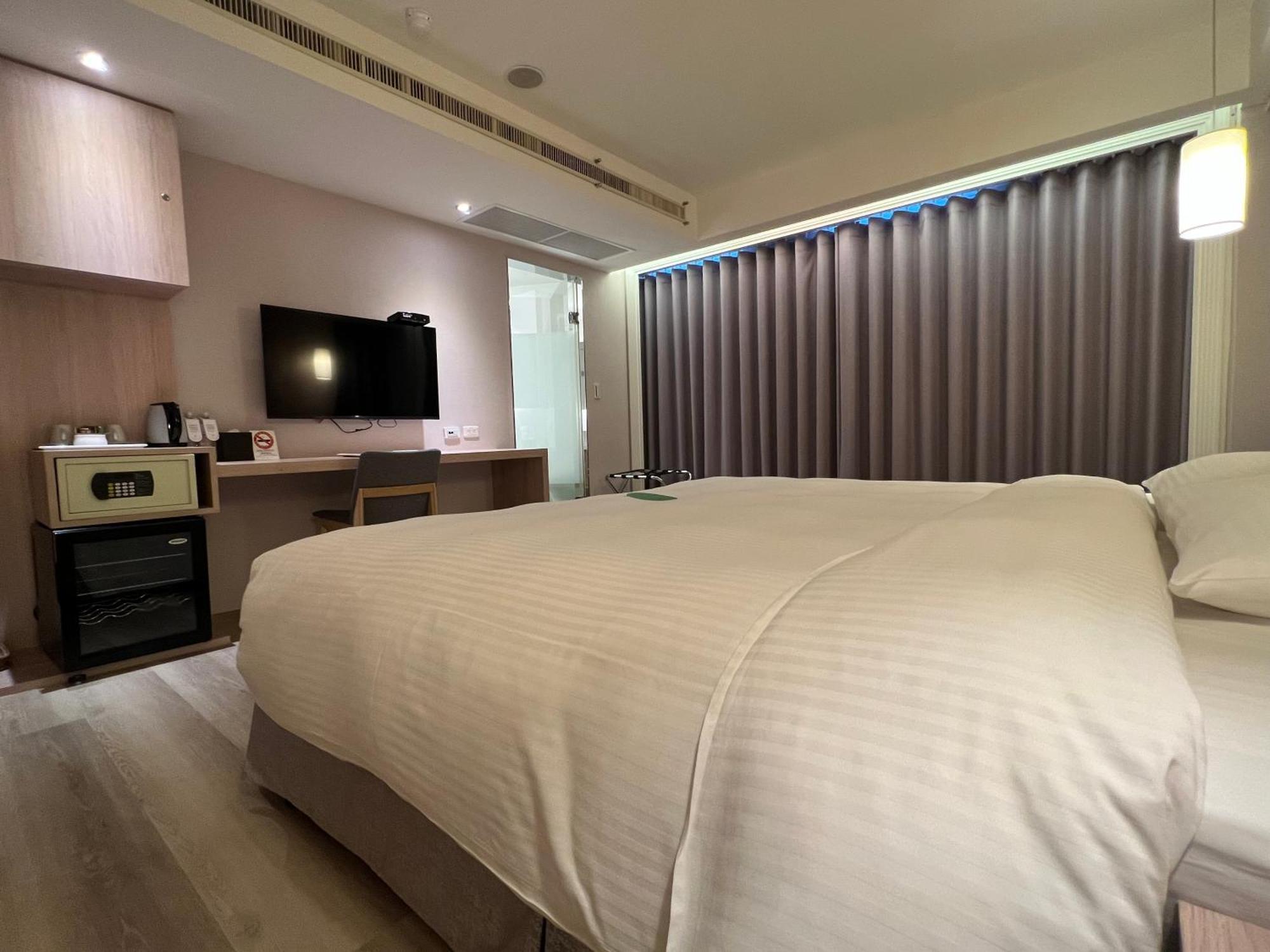 Deluxe Double Room with Balcony