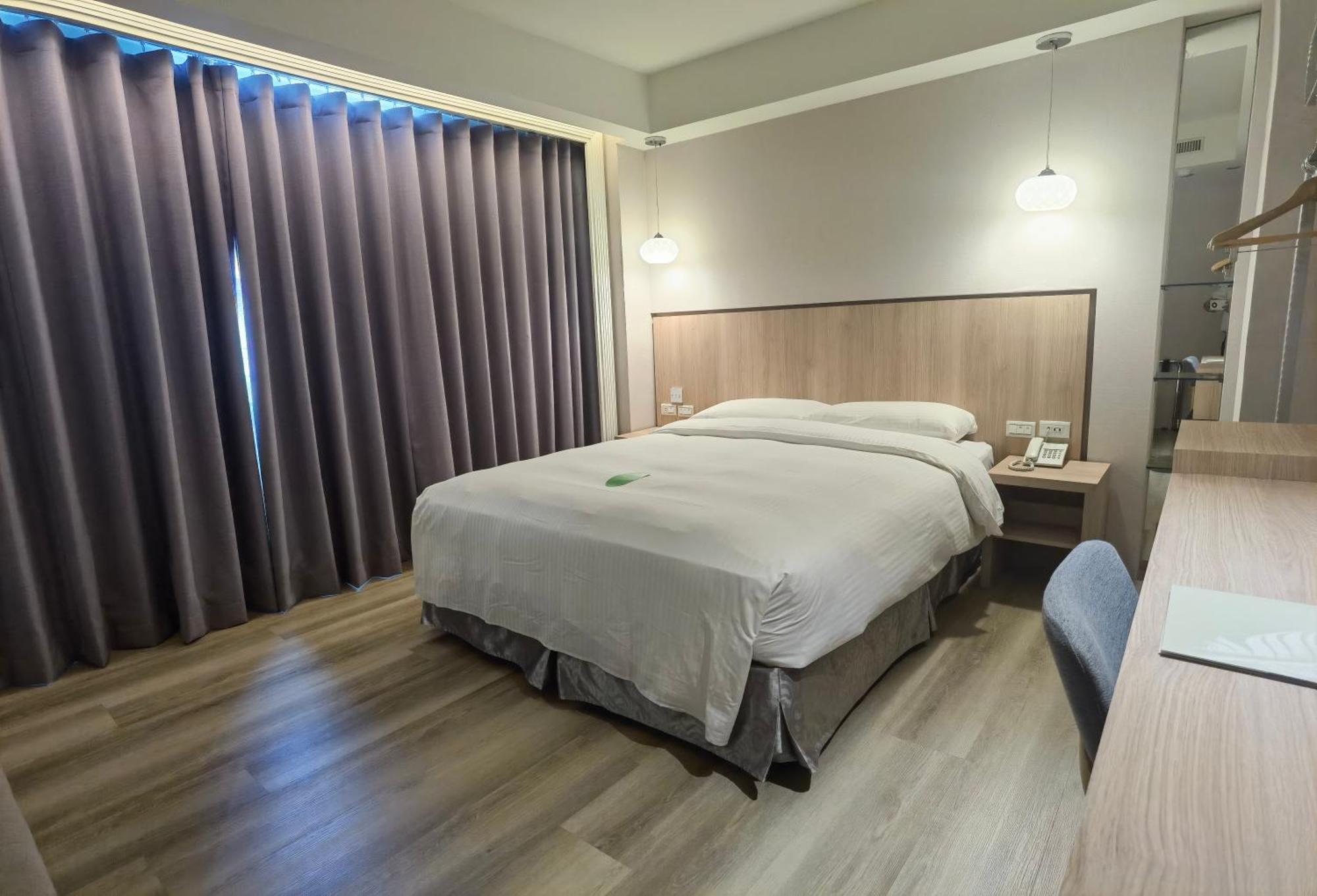 Deluxe Double Room with Bath,1597559589:JPEG