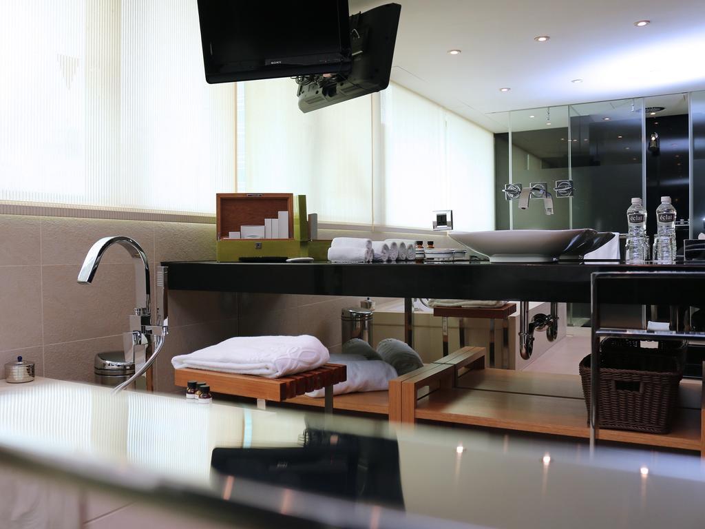 Premier Kamer met Kingsize Bed en Bad