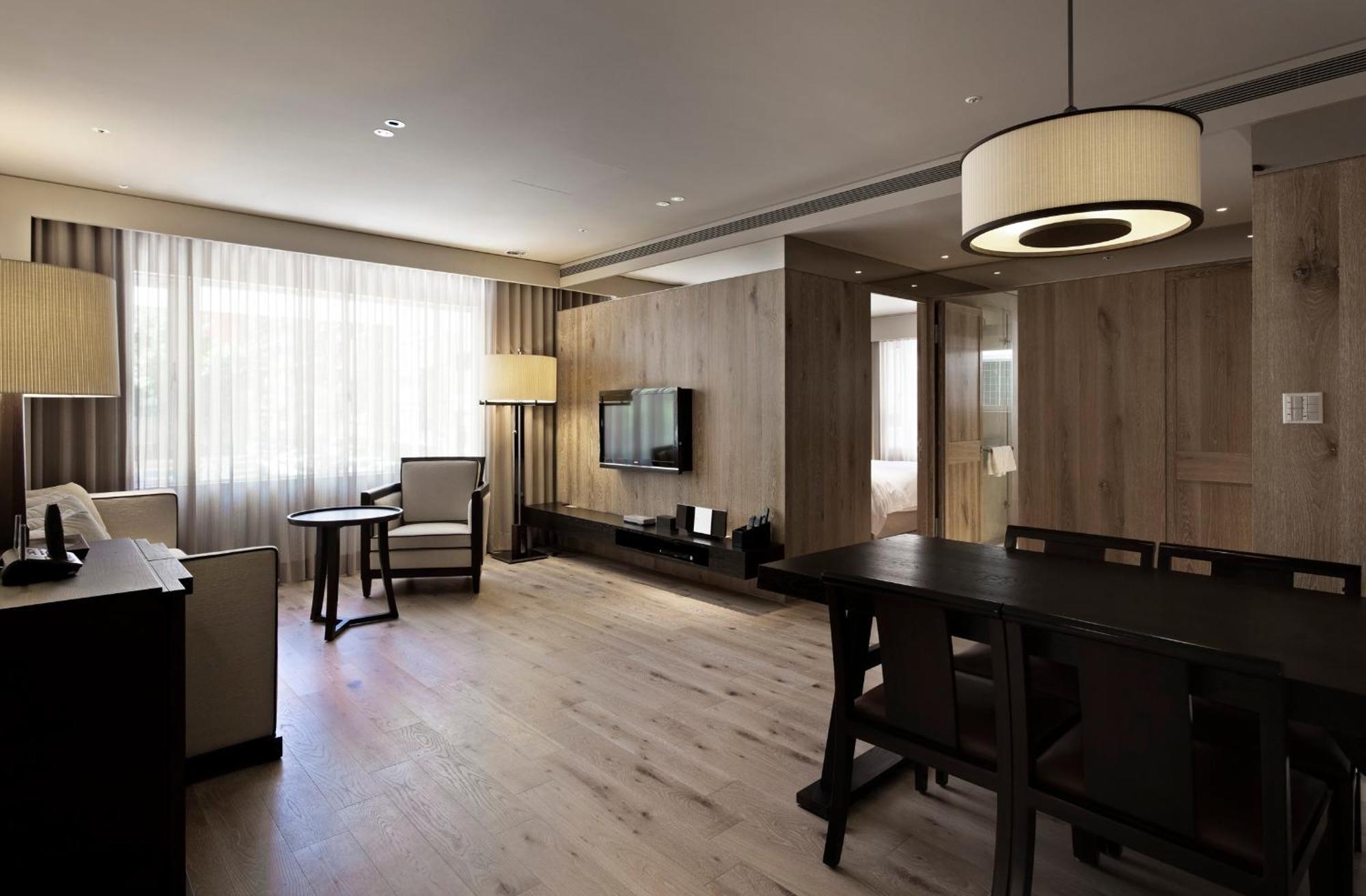 Oasis Two-Bedroom Apartment,378993247:JPEG