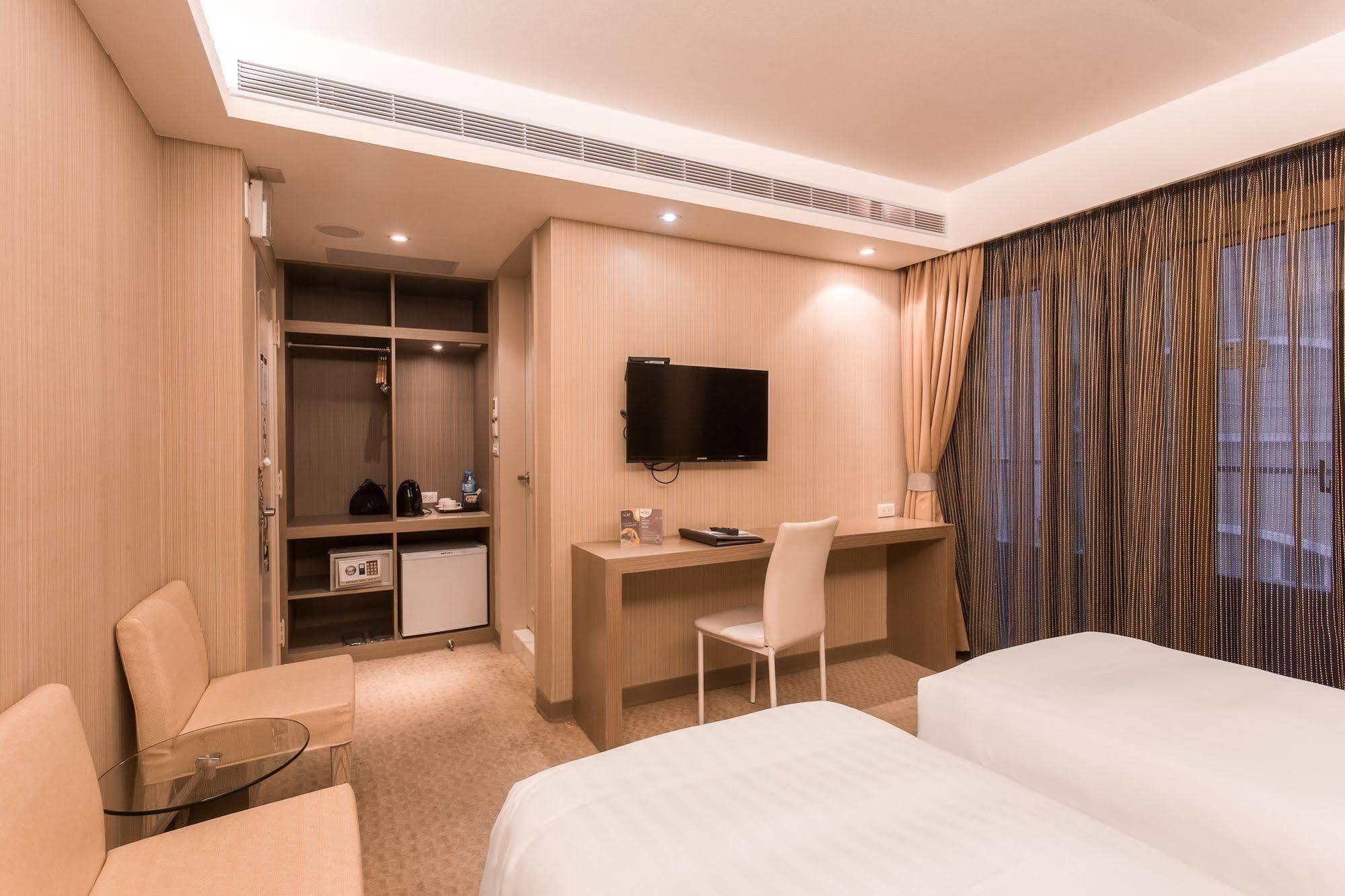 Economy Twin Room