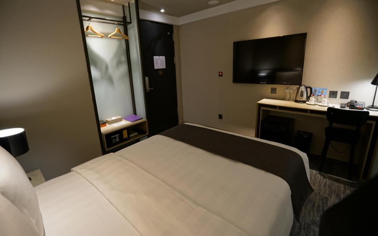 Exquisite Double Room No Window