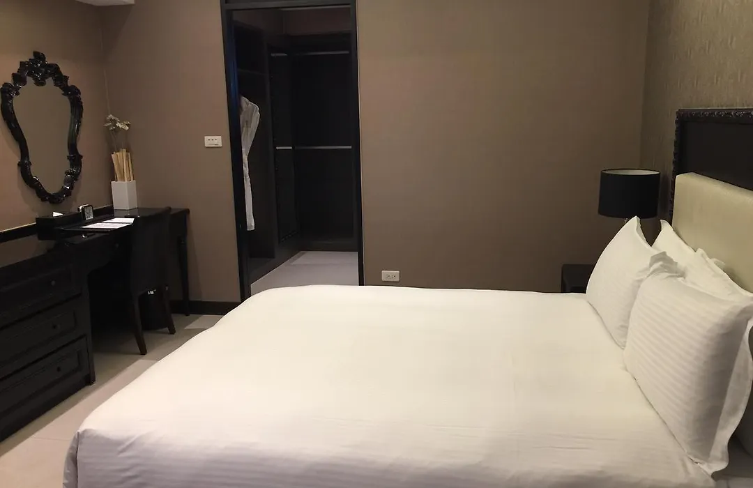 Itaipei Service Apartment-1