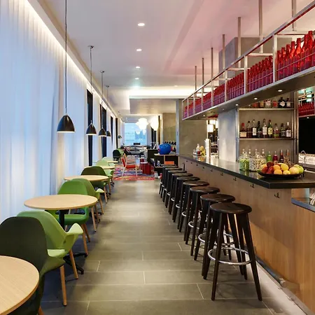 citizenM Taipei North Gate-2